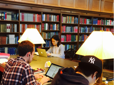 我见青山多妩媚，料青山见我应如是