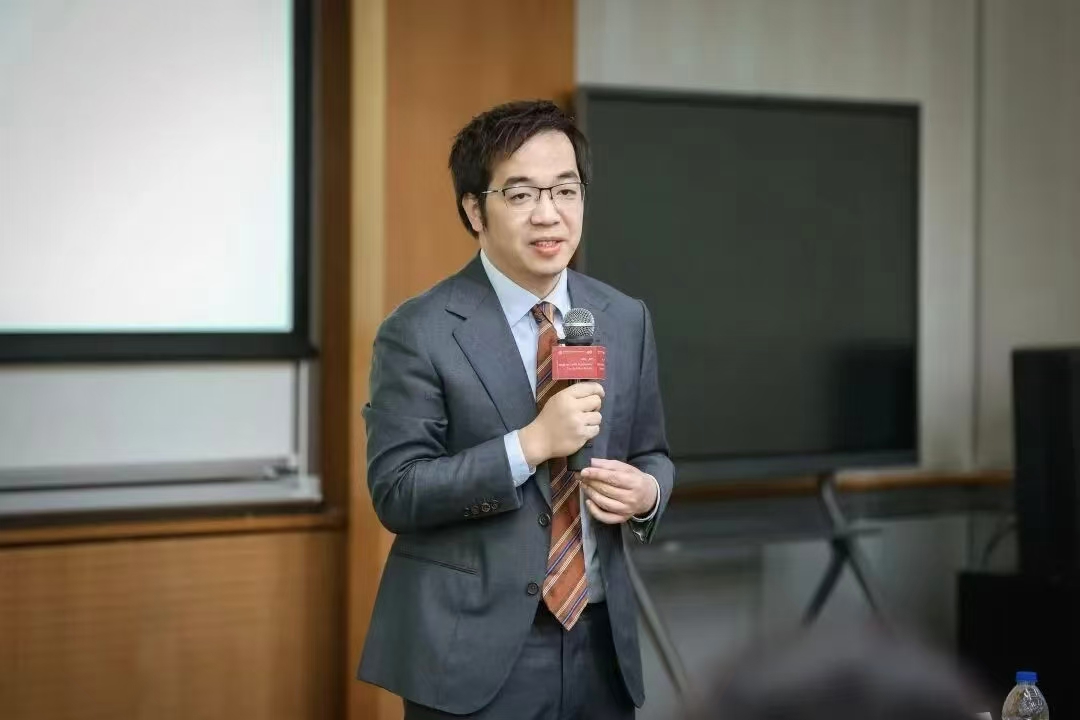 546C8B04112614E4BFF7DF34828_A3BA902B_39199